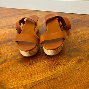 Nisolo platform sandals in amber